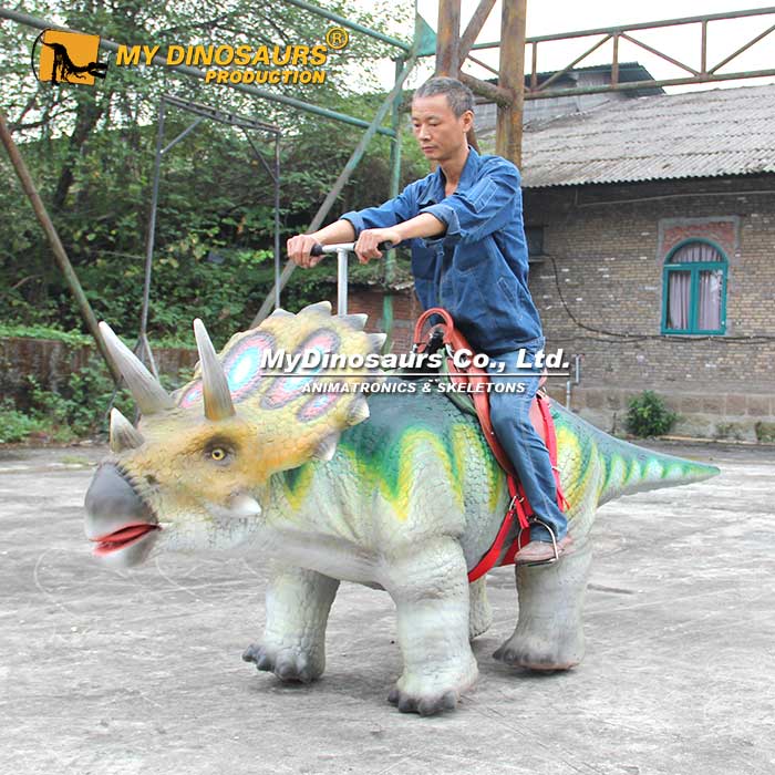 WDR-048軟膠仿真三角龍走龍 長續(xù)航跑跑車親子互動游玩玩具廣場引流