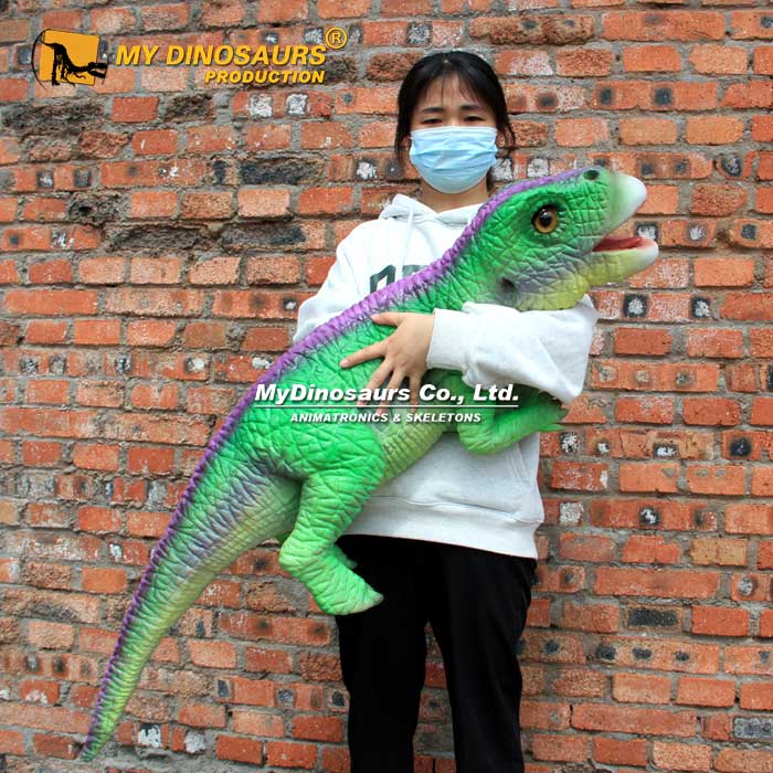 PP-082  龍晨時(shí)代純手工制作表演道具——電動(dòng)發(fā)聲禽龍小手偶玩具