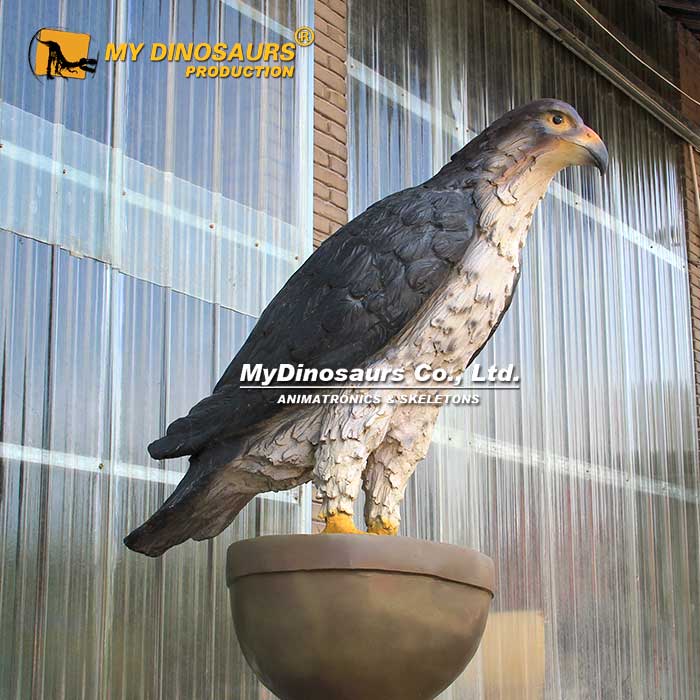 Fiberglass-eagle-sculpture-2