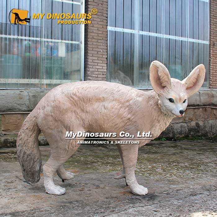 Life-size-fox-sculpture-1