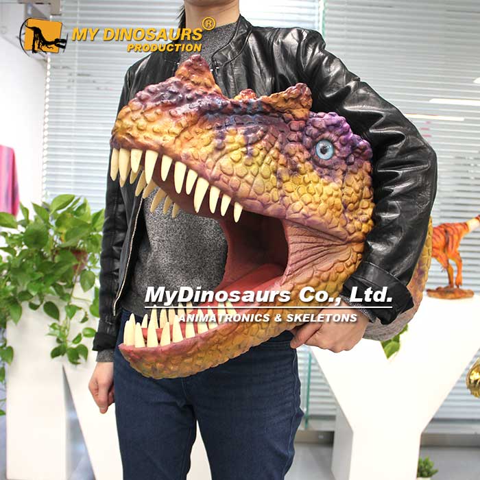 Dinosaur-helmet