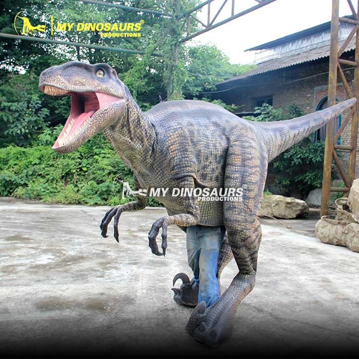realistic-dinosaur-costume-raptor-2