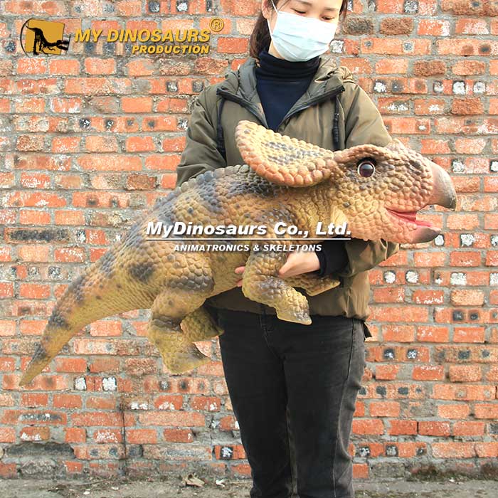 Baby-Protoceratops-hand-puppet