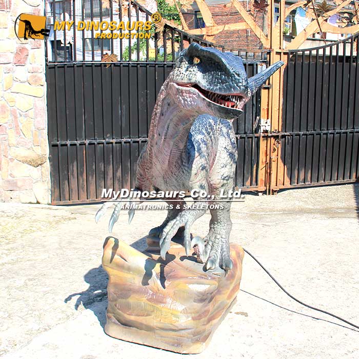 3M-animatronic-velociraptor