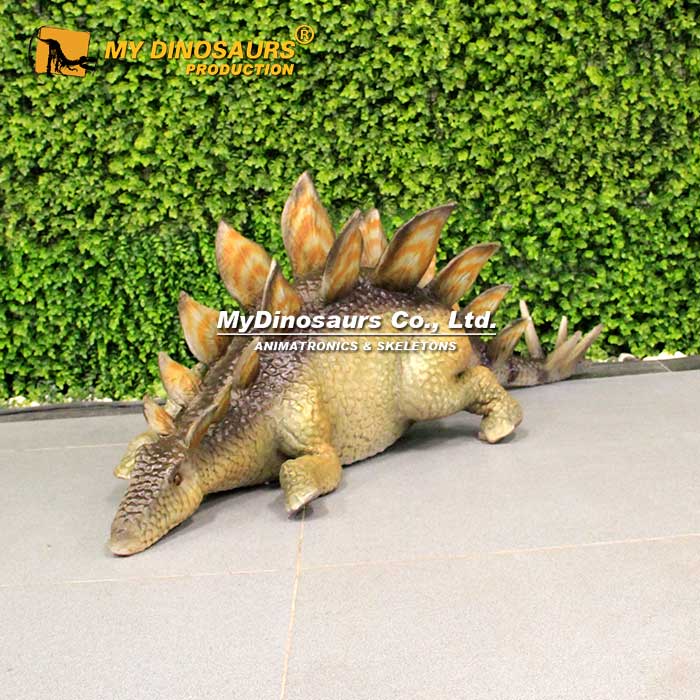 Animatronic-baby-stegosaurs