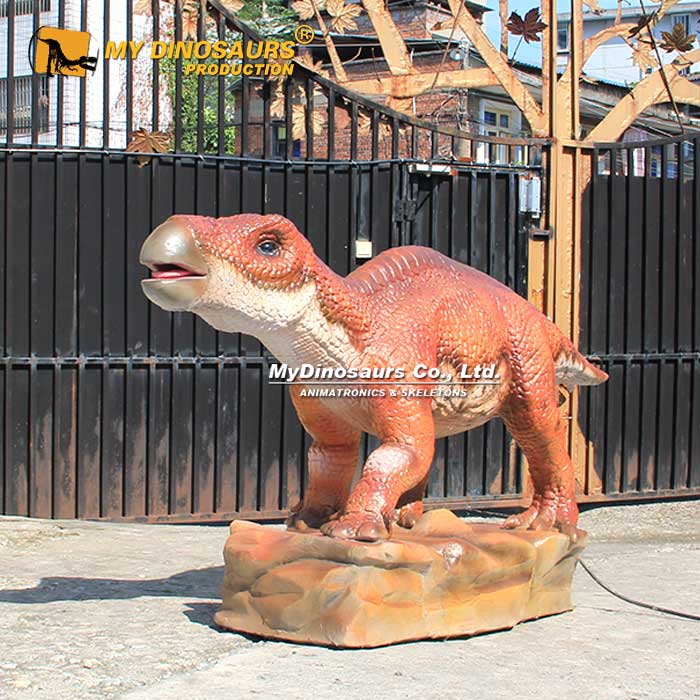 Animatronic-iguanodon-dinosaur