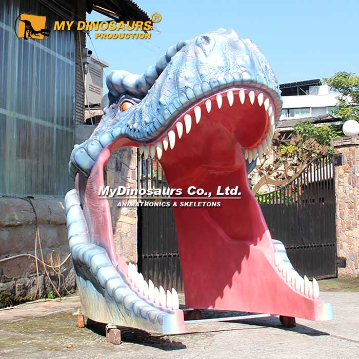Dinosaur-Head-Gate-2