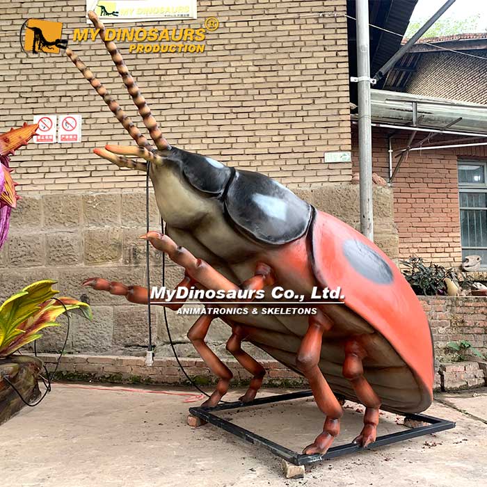 giant-ladybug-robot-1
