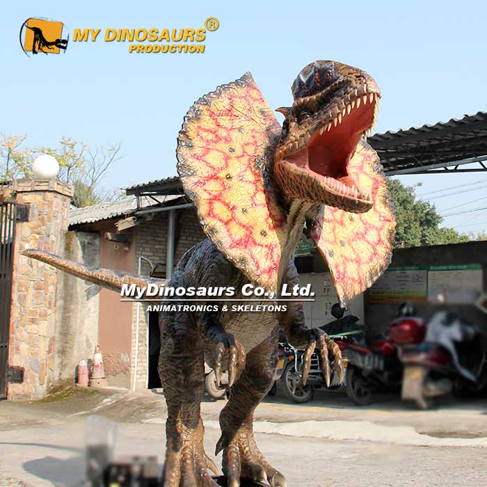 4-M-Dilophosaurus-Animatronic
