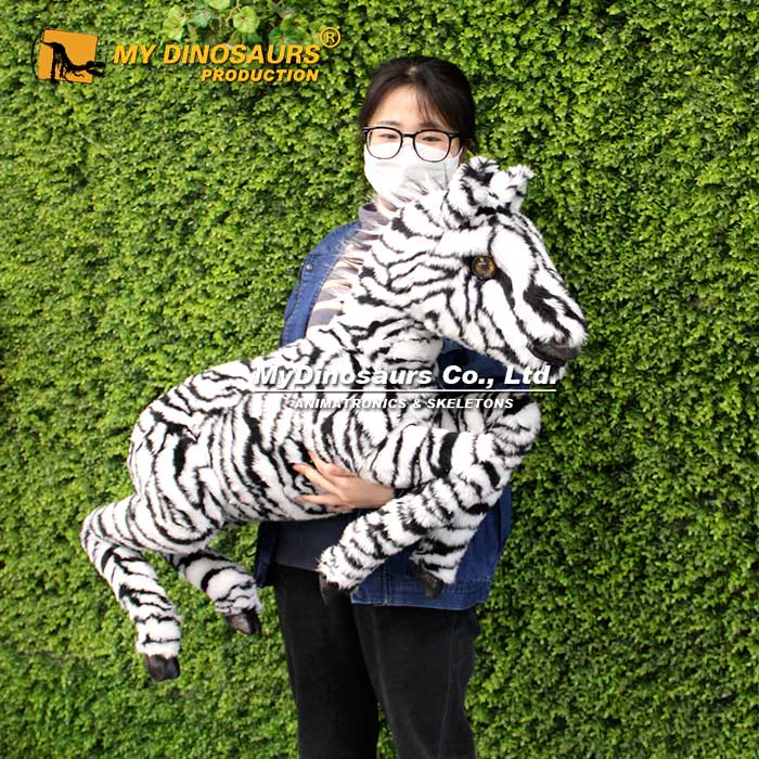 Zebra-hand-puppet