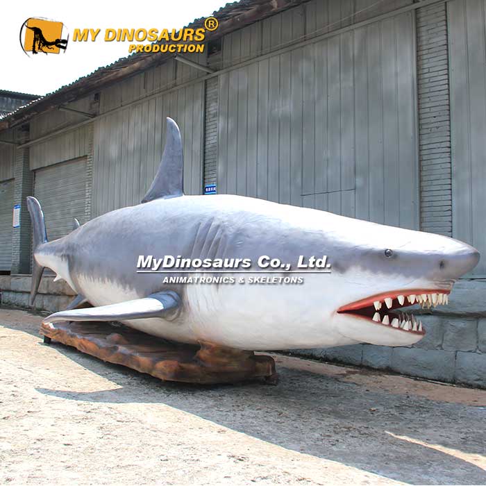 8M-Animatronic-Shark-1
